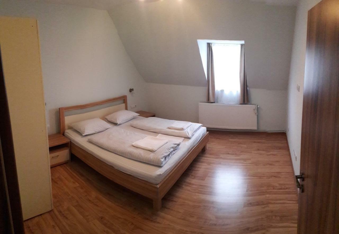 Theresia Apartment Сибиу Экстерьер фото