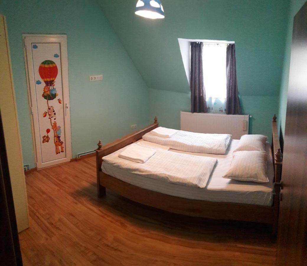 Theresia Apartment Сибиу Экстерьер фото